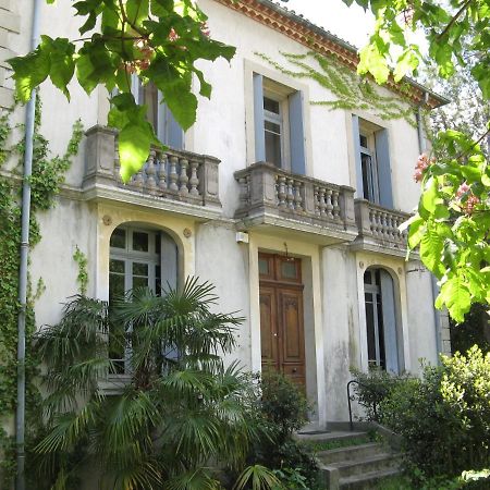 Les Remparts Bed and Breakfast Capestang Buitenkant foto