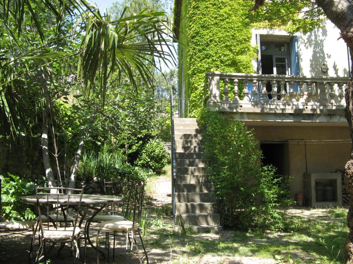 Les Remparts Bed and Breakfast Capestang Buitenkant foto