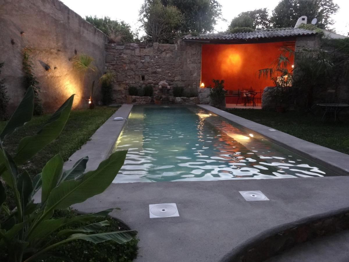 Les Remparts Bed and Breakfast Capestang Buitenkant foto