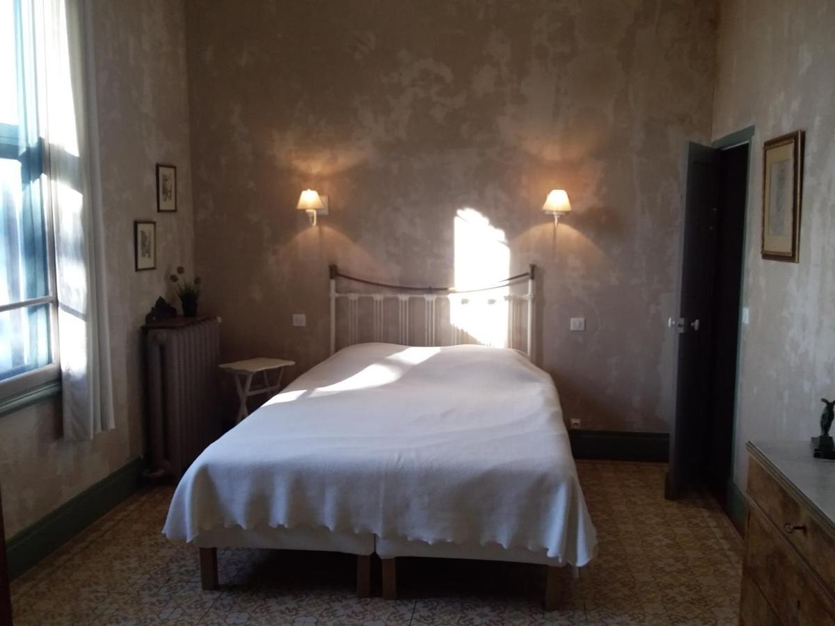 Les Remparts Bed and Breakfast Capestang Buitenkant foto